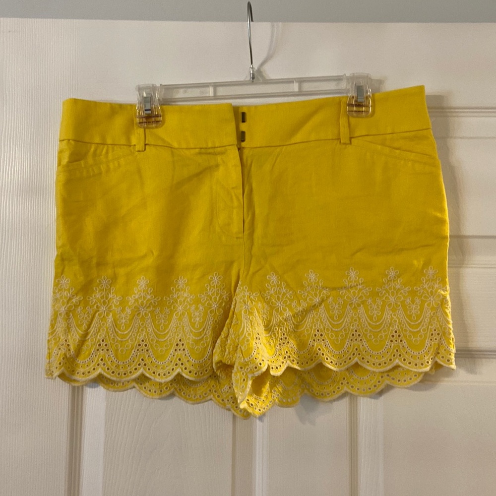 LOfT Linen The Riviera Shorts size 10 brand new with tags yellow and white